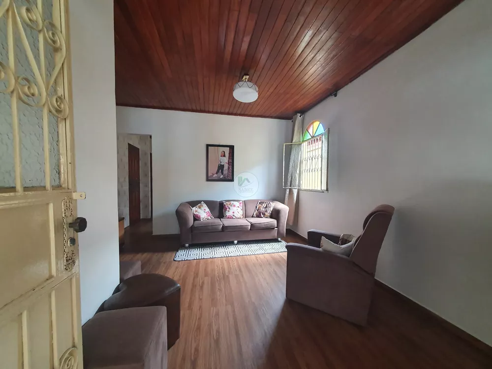 Casa à venda com 3 quartos, 233m² - Foto 3