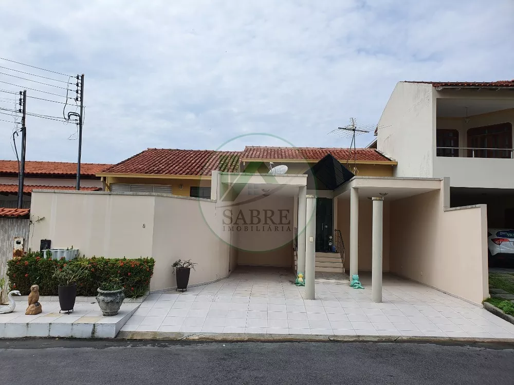 Casa à venda com 3 quartos, 235m² - Foto 2