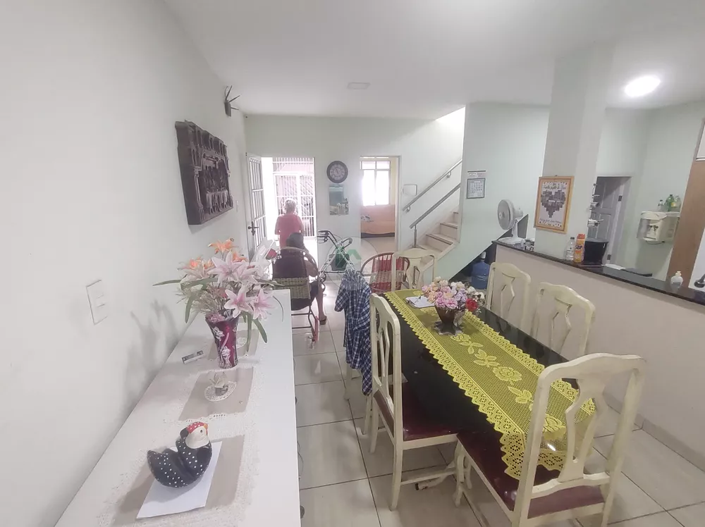 Casa, 3 quartos, 218 m² - Foto 8