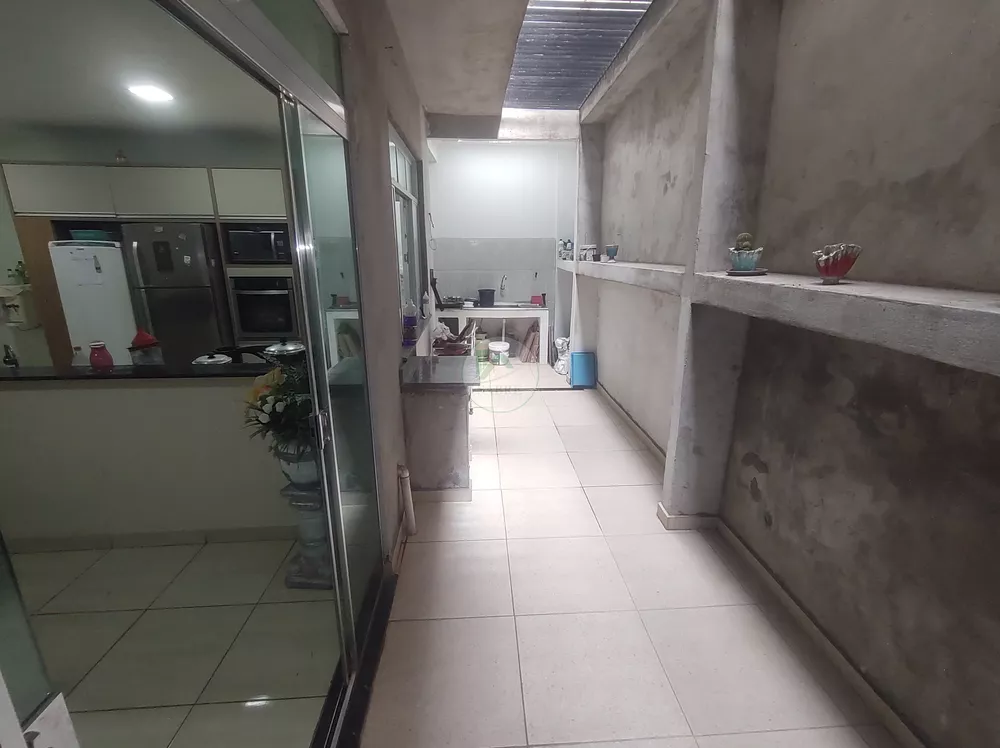Casa, 3 quartos, 218 m² - Foto 15