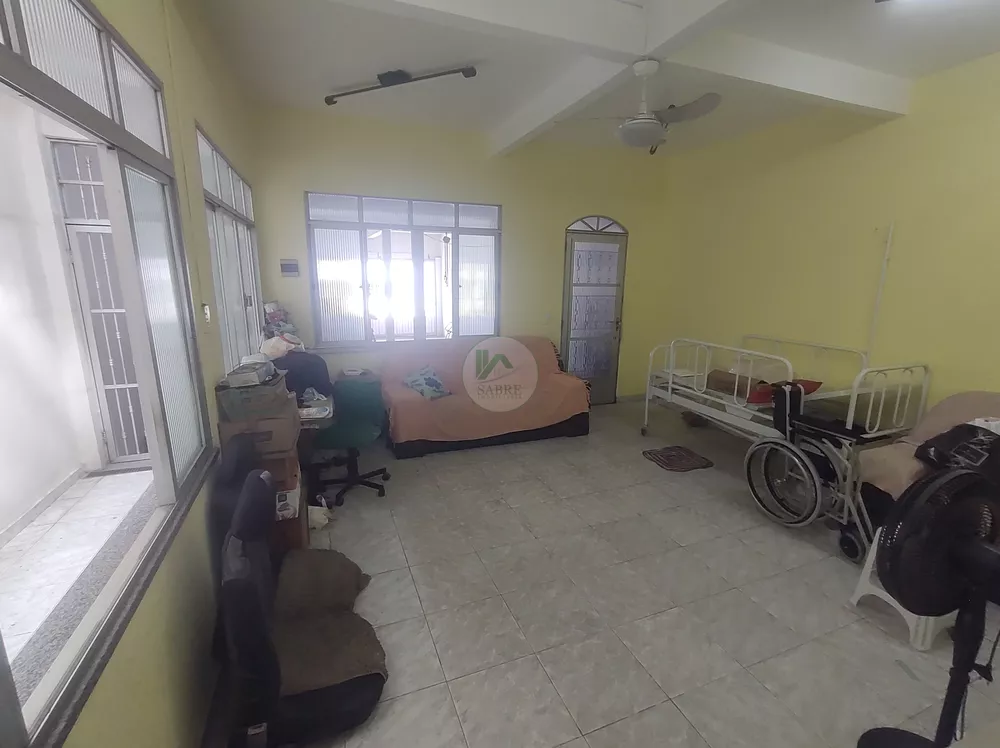Casa, 3 quartos, 218 m² - Foto 2