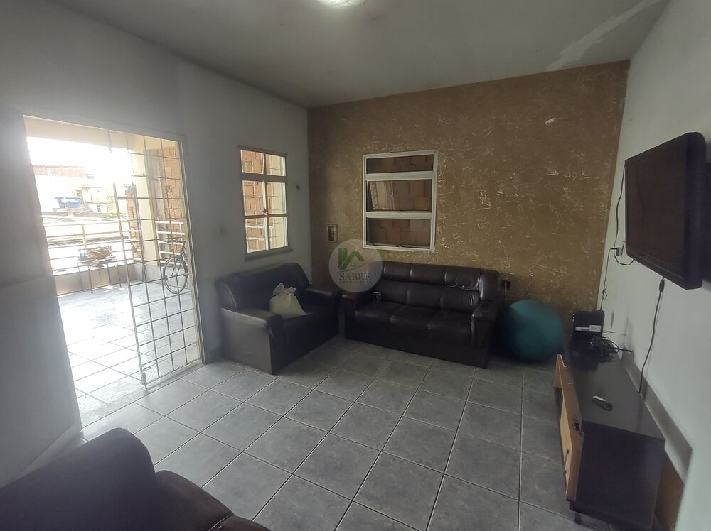 Casa à venda com 10 quartos, 297m² - Foto 4