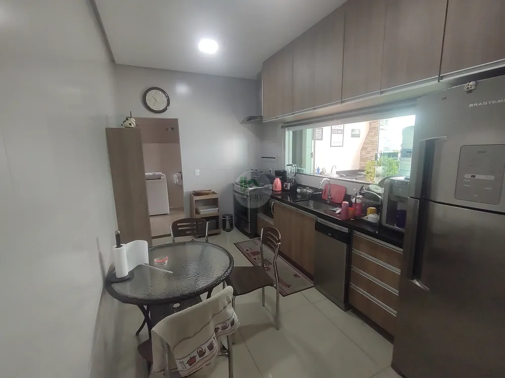Casa, 3 quartos, 189 m² - Foto 3