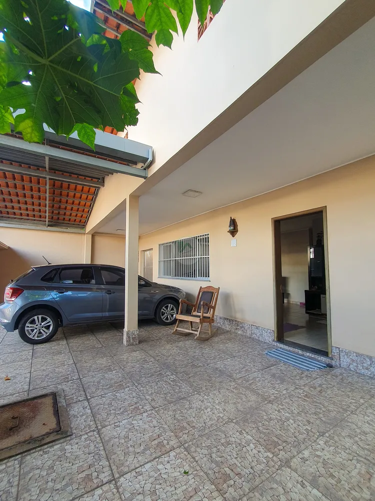 Casa, 3 quartos, 288 m² - Foto 1
