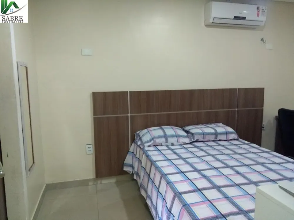 Casa, 4 quartos, 241 m² - Foto 2