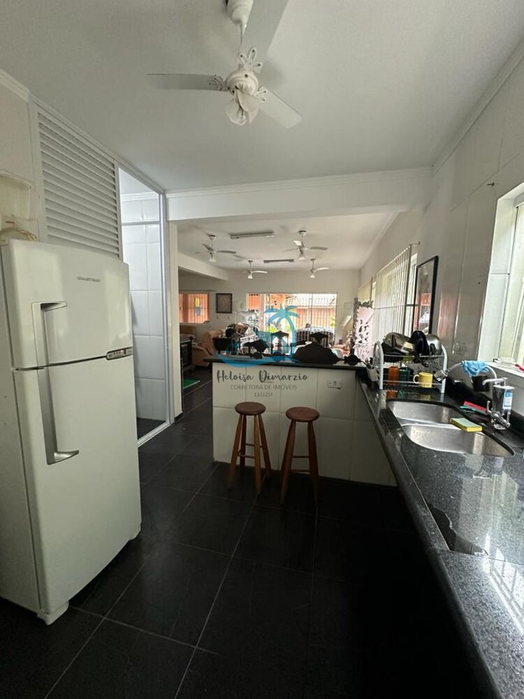 Casa à venda com 4 quartos, 250m² - Foto 7