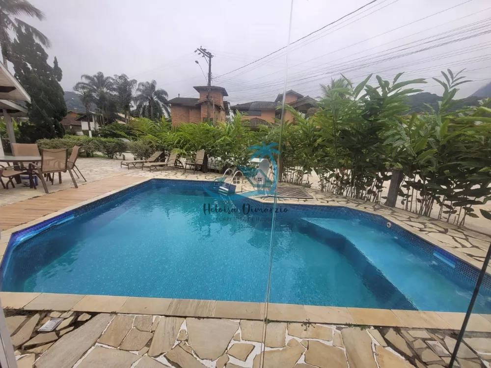 Casa de Condomínio à venda com 3 quartos, 180m² - Foto 1