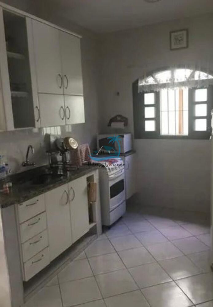 Casa à venda com 3 quartos, 218m² - Foto 3