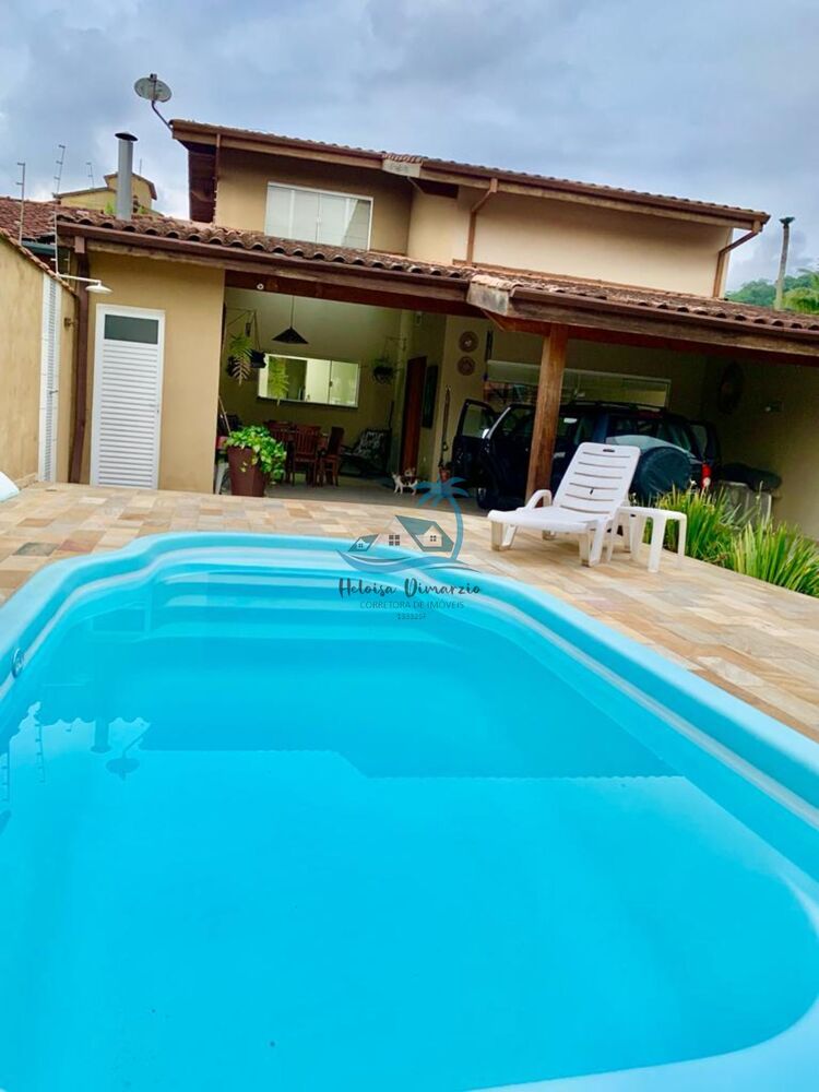 Casa, 4 quartos, 205 m² - Foto 1