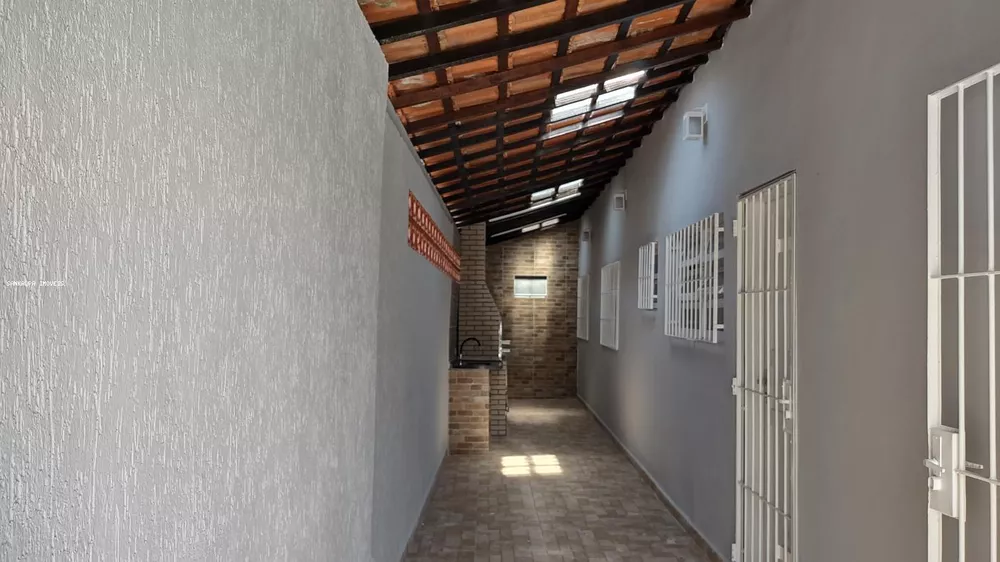 Casa à venda com 2 quartos, 107m² - Foto 3