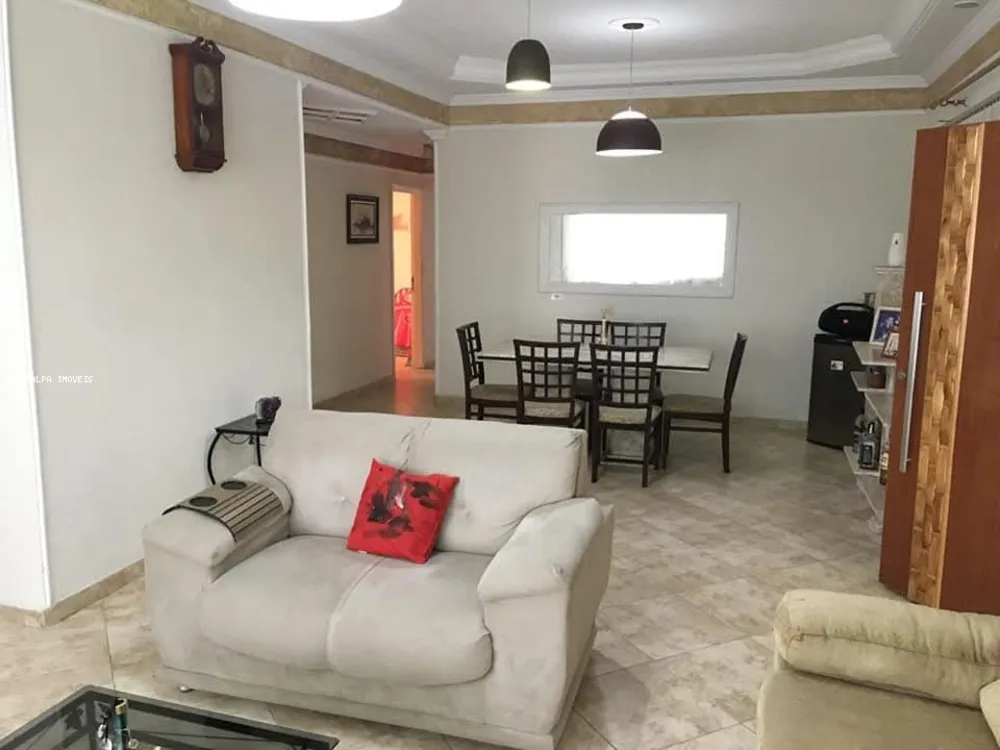 Casa, 4 quartos, 134 m² - Foto 2