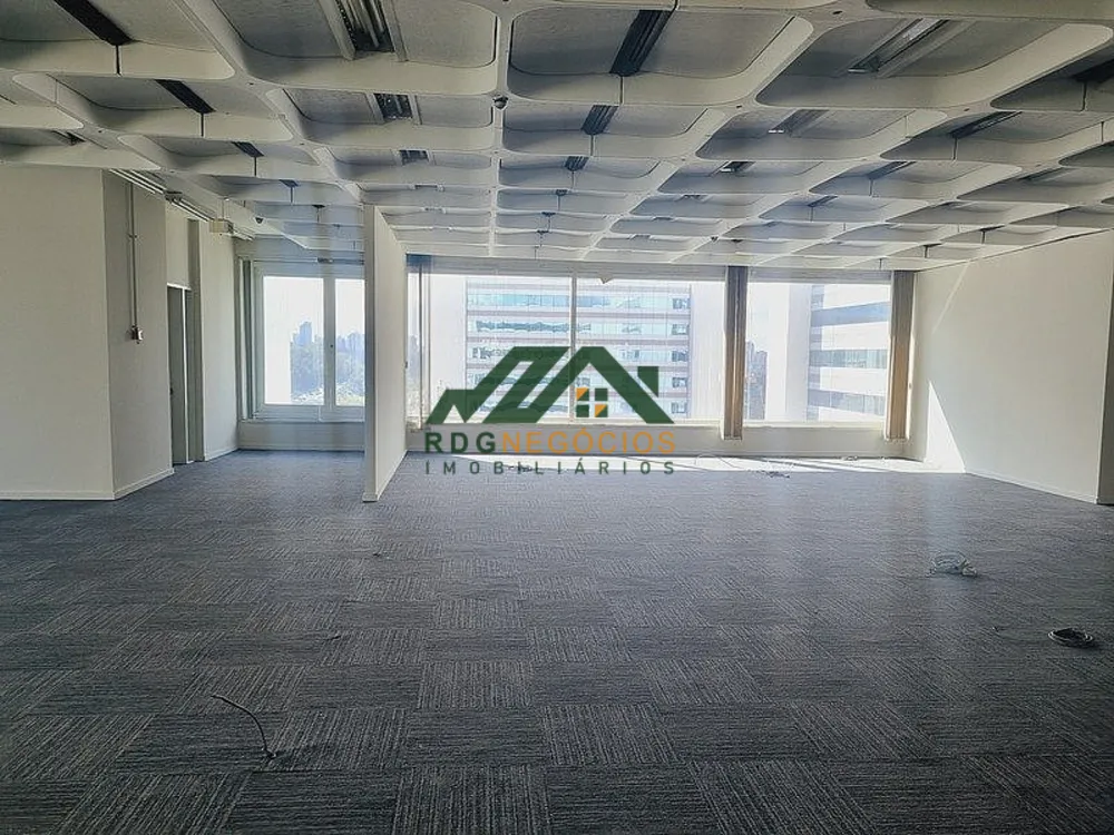Sala-Conjunto, 2844 m² - Foto 1