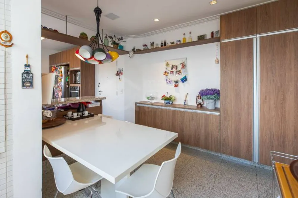 Apartamento, 3 quartos, 190 m² - Foto 2