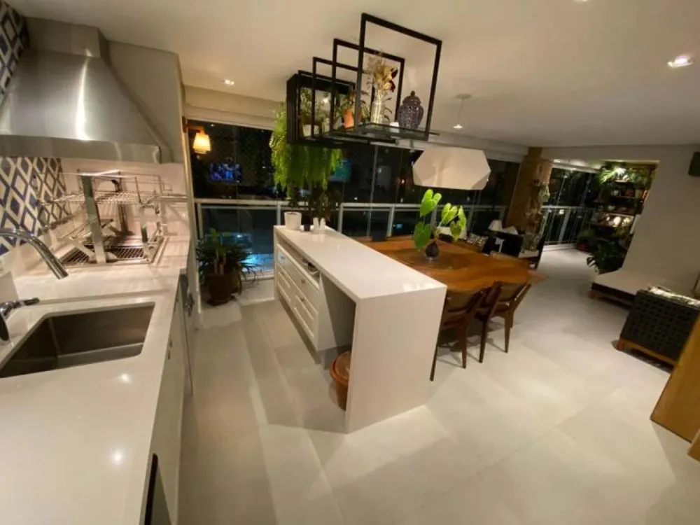 Apartamento, 3 quartos, 135 m² - Foto 1
