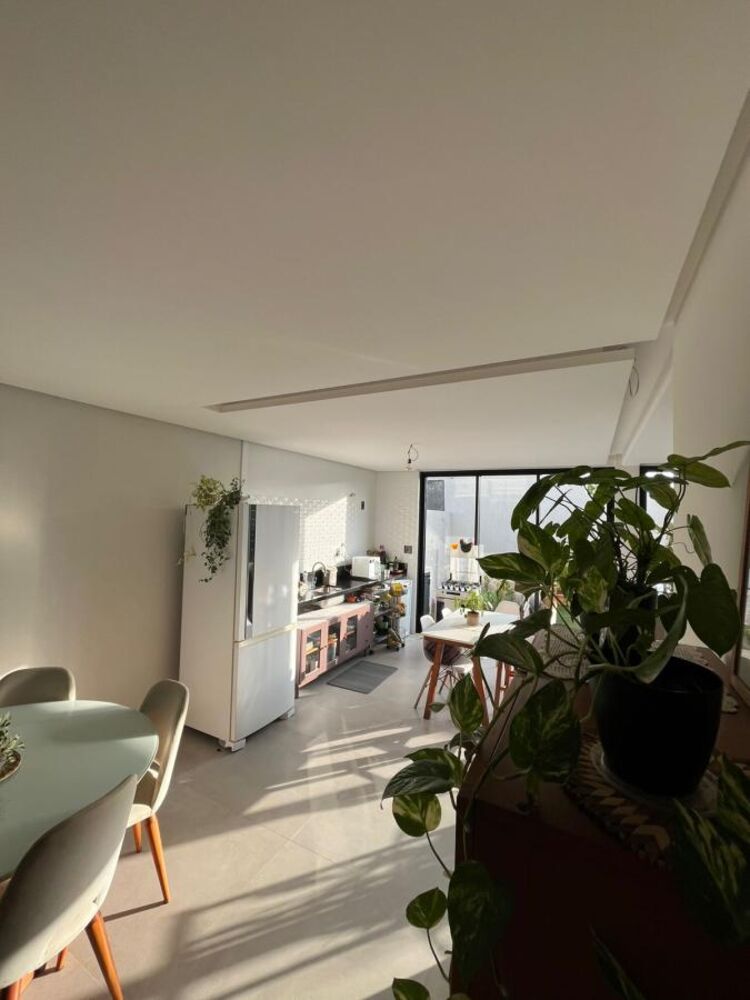 Casa de Condomínio à venda com 4 quartos, 172m² - Foto 2