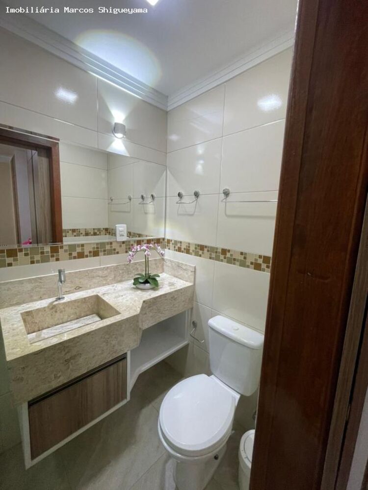 Apartamento à venda com 2 quartos, 71m² - Foto 2