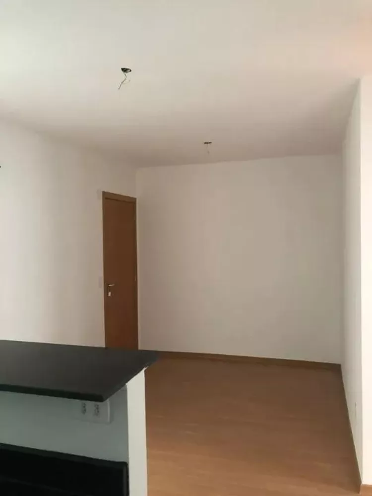 Apartamento à venda com 2 quartos, 45m² - Foto 6