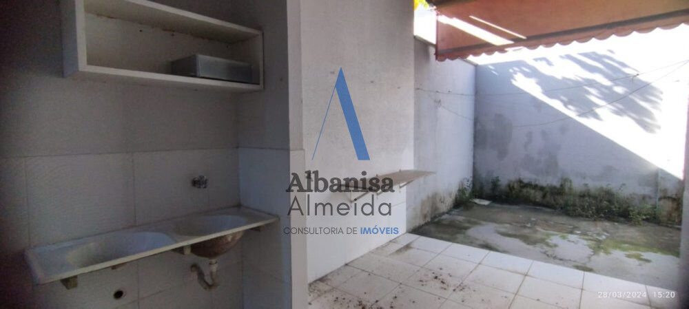 Casa à venda com 3 quartos, 100m² - Foto 14