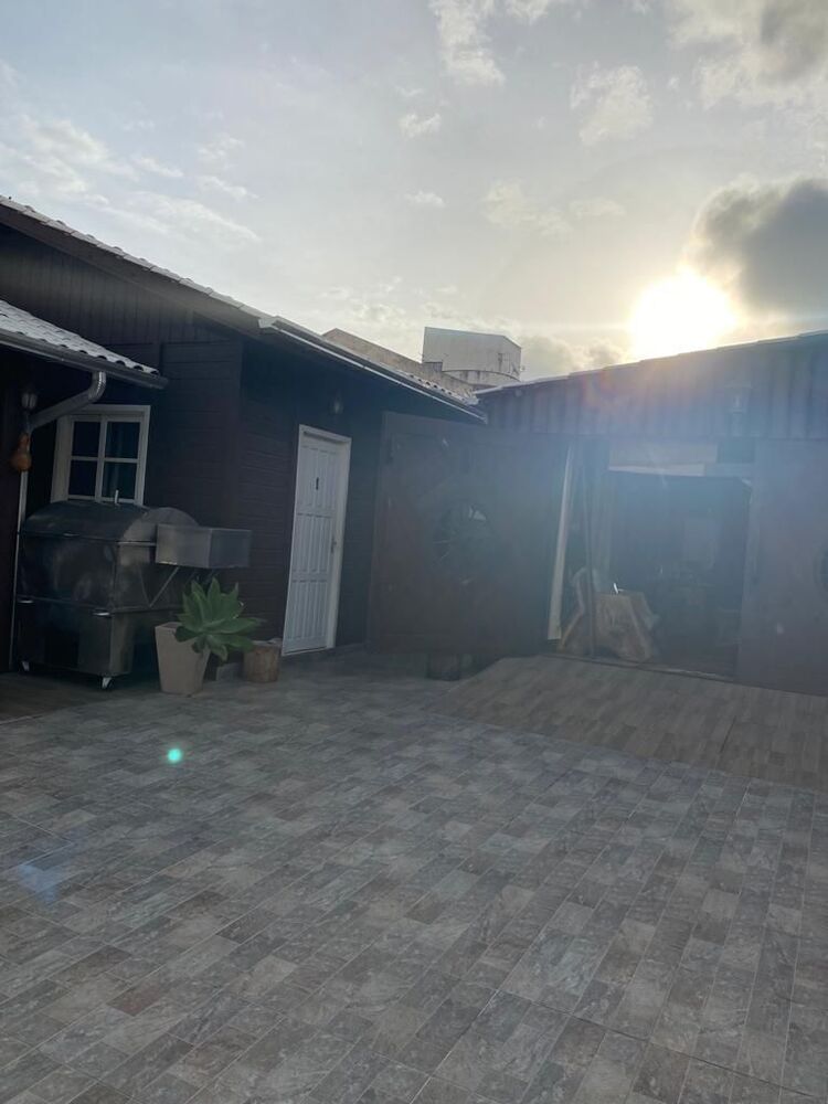 Casa, 1 quarto, 252 m² - Foto 2