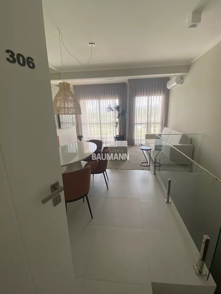 Apartamento à venda com 2 quartos, 107m² - Foto 1