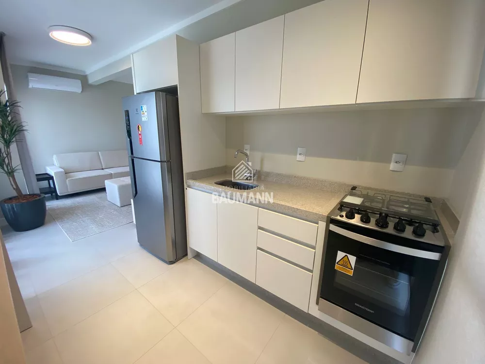 Apartamento à venda com 2 quartos, 107m² - Foto 2