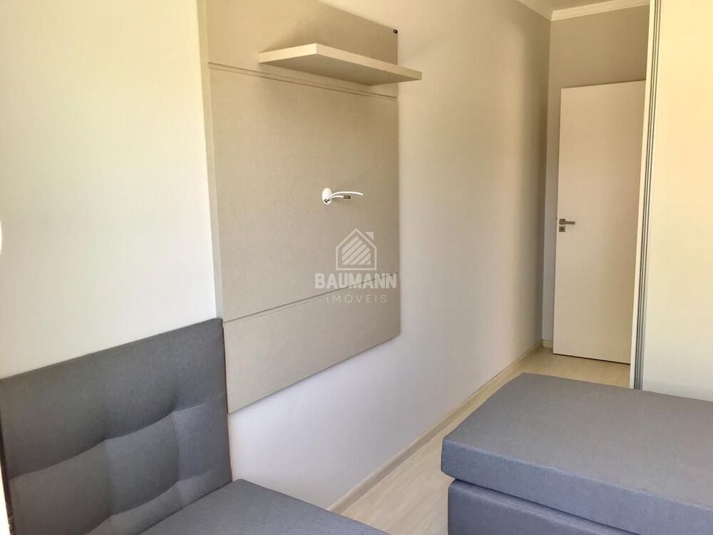 Apartamento à venda com 2 quartos, 63m² - Foto 2