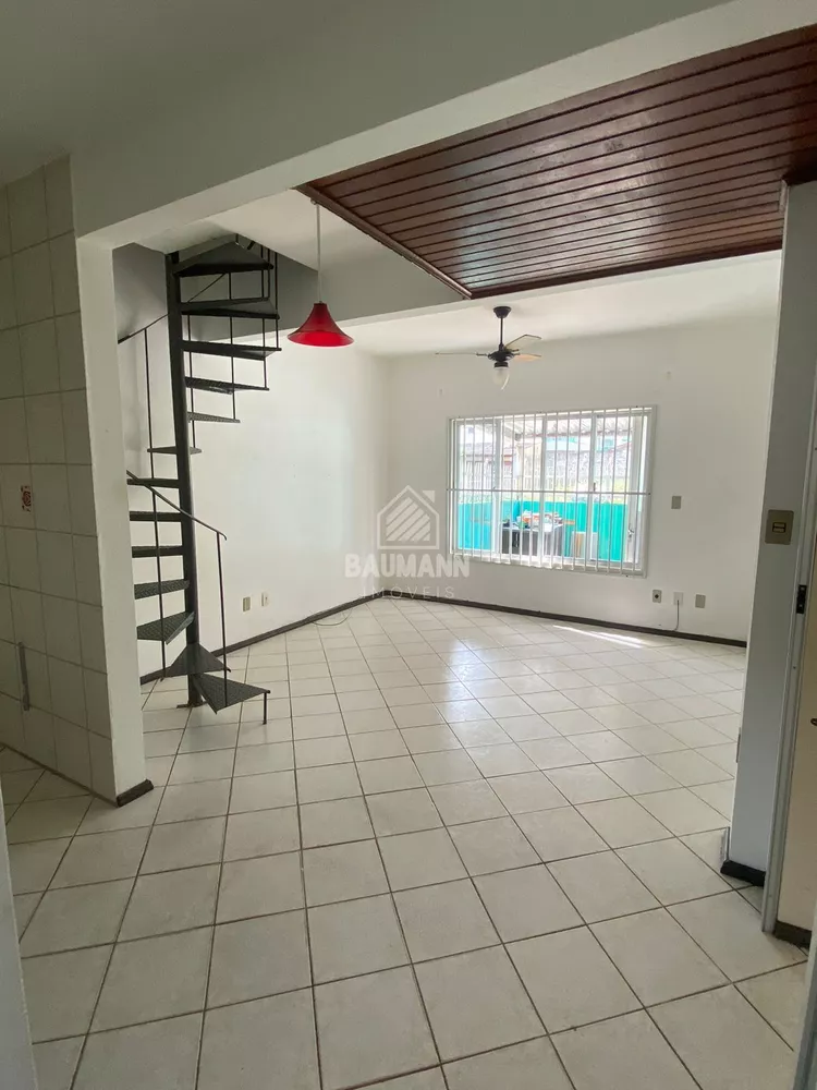 Sobrado à venda com 2 quartos, 123m² - Foto 4