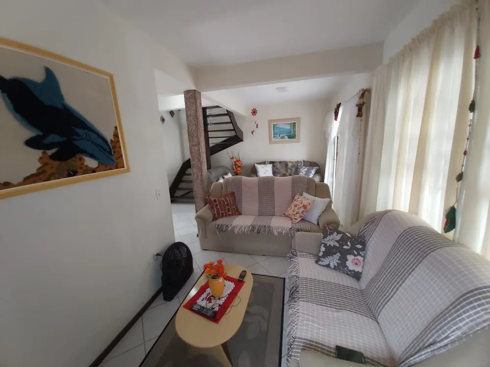 Casa, 3 quartos, 79 m² - Foto 1