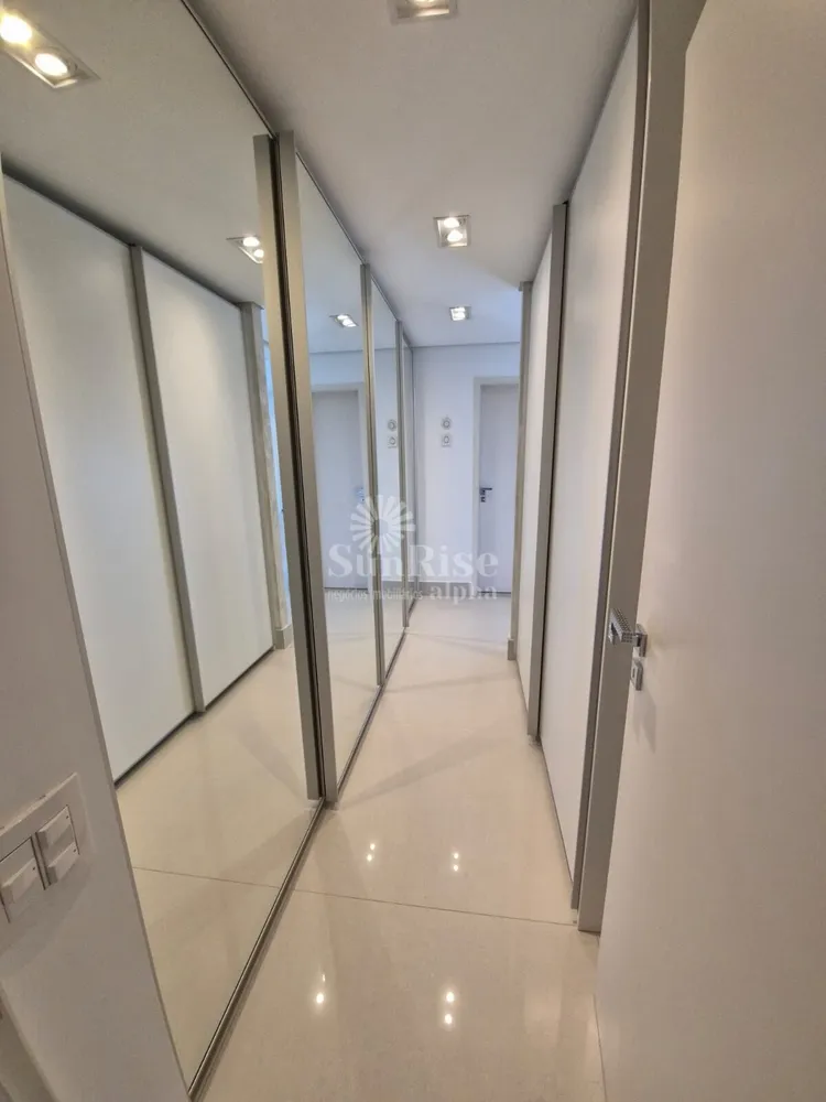 Apartamento, 3 quartos, 202 m² - Foto 1