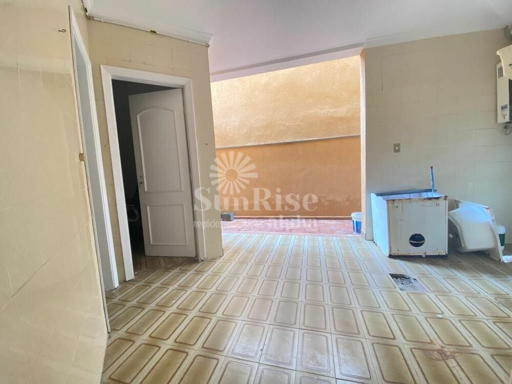 Casa, 4 quartos, 395 m² - Foto 1