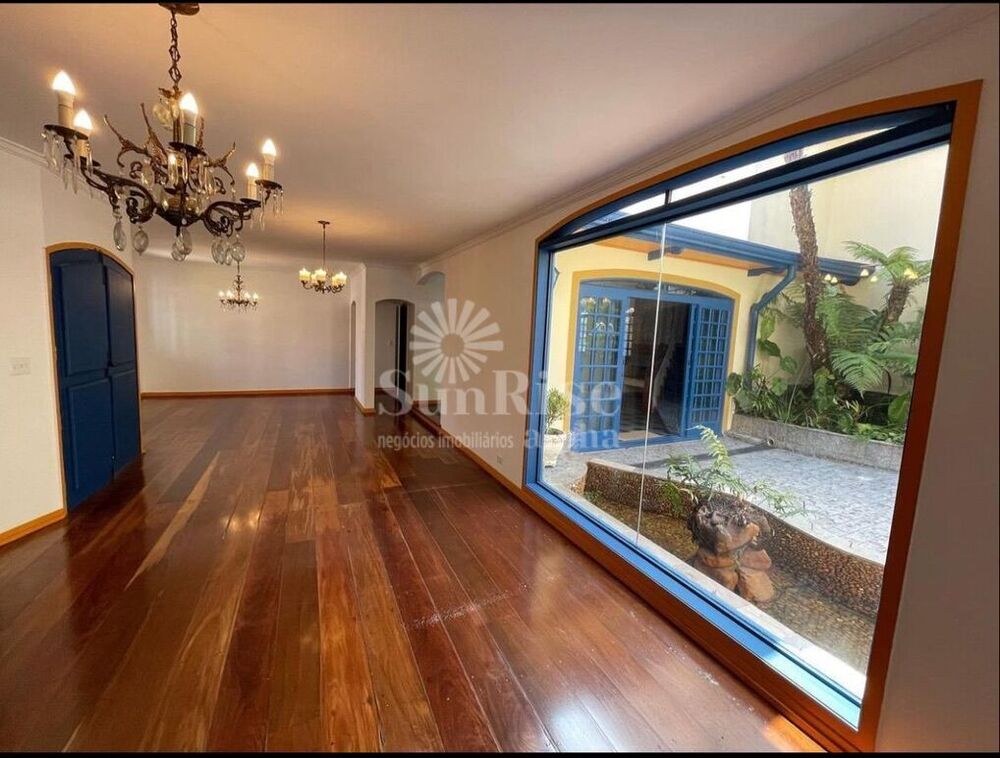 Casa, 3 quartos, 332 m² - Foto 1