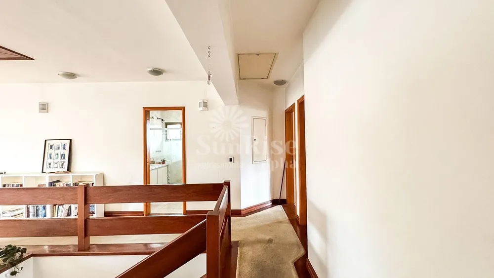 Casa, 6 quartos, 720 m² - Foto 3