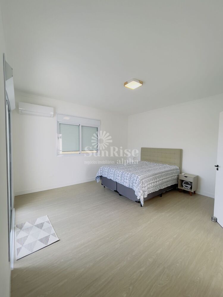 Casa, 3 quartos, 300 m² - Foto 1