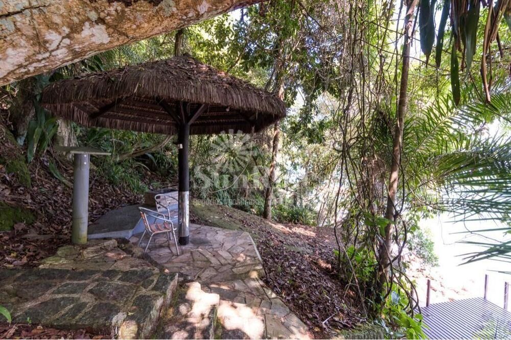 Casa, 4 quartos, 370 m² - Foto 1