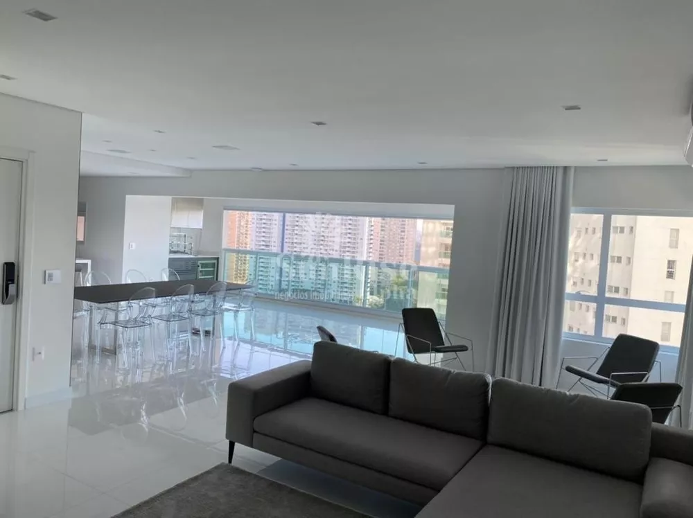 Apartamento, 3 quartos, 200 m² - Foto 1