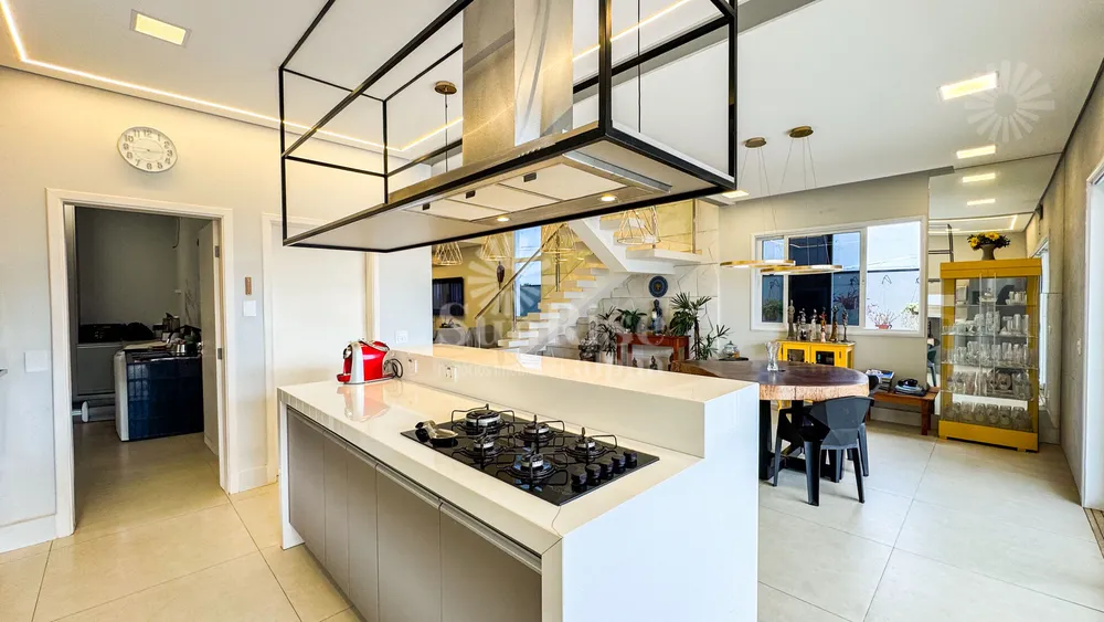 Sobrado, 3 quartos, 301 m² - Foto 5