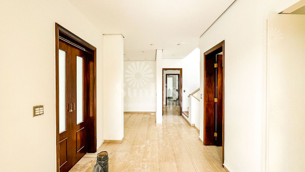 Casa para alugar com 4 quartos, 600m² - Foto 5