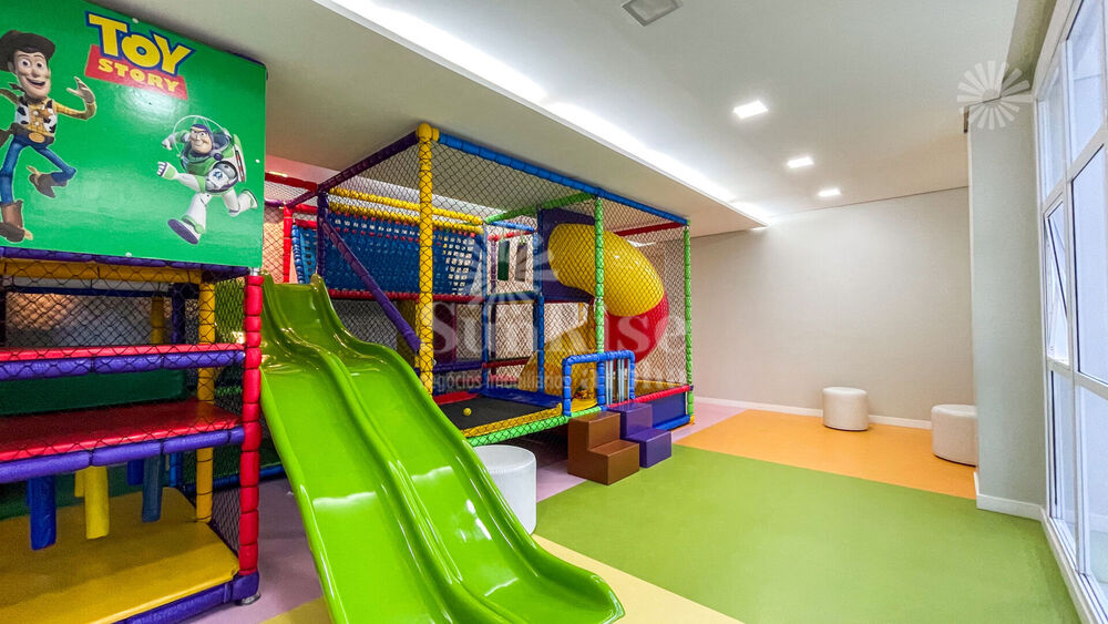 Apartamento à venda com 3 quartos, 121m² - Foto 3
