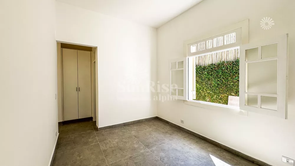 Casa, 4 quartos, 322 m² - Foto 1