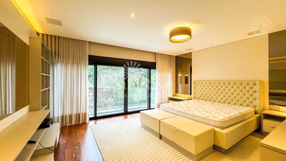 Casa, 4 quartos, 650 m² - Foto 1