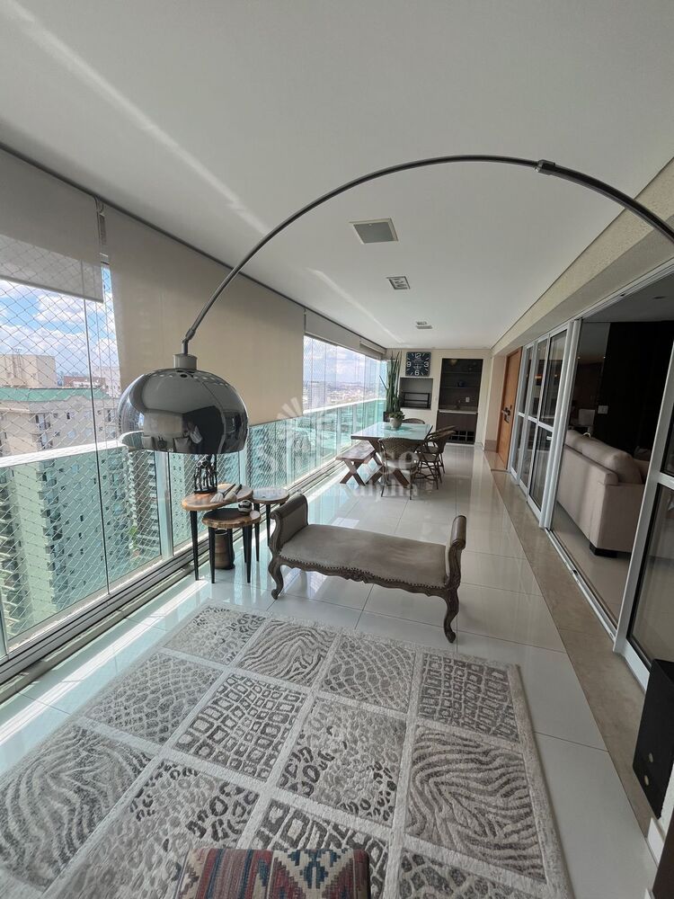 Apartamento, 3 quartos, 212 m² - Foto 1