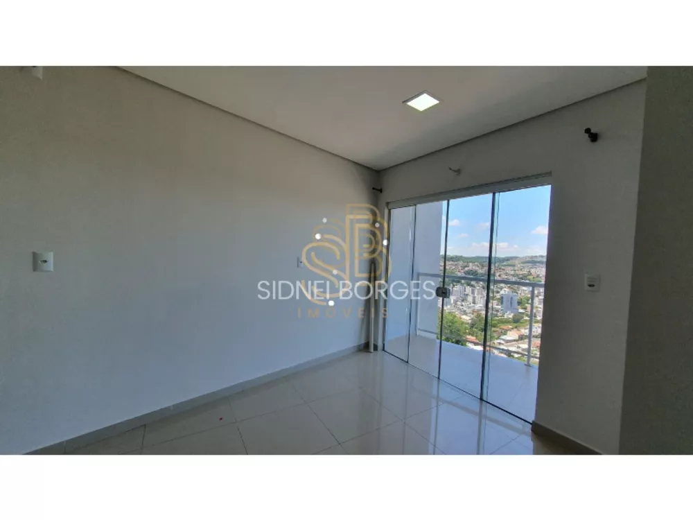 Apartamento à venda com 2 quartos, 77m² - Foto 4