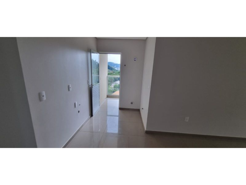 Apartamento à venda com 2 quartos, 70m² - Foto 1