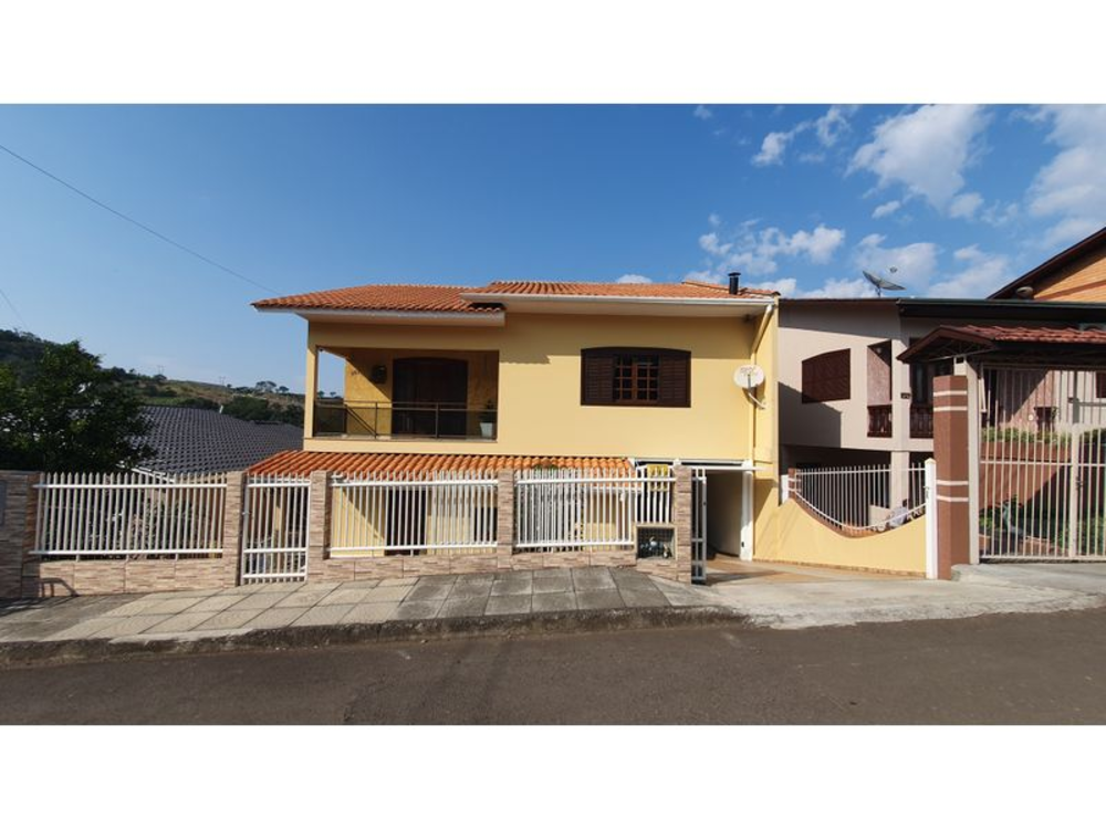 Casa, 4 quartos, 250 m² - Foto 1