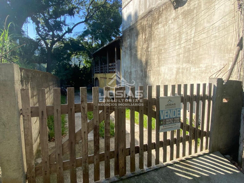 Casa à venda com 2 quartos, 10m² - Foto 2