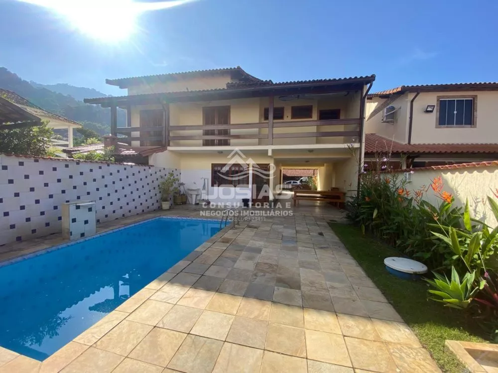 Casa, 5 quartos, 247 m² - Foto 4