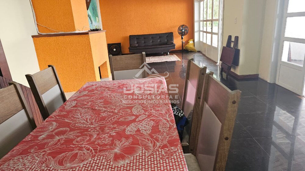 Casa à venda com 6 quartos, 247m² - Foto 12