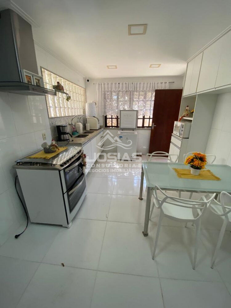 Casa de Condomínio para alugar com 5 quartos, 10m² - Foto 8