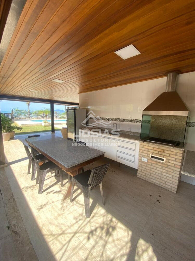Casa de Condomínio para alugar com 5 quartos, 10m² - Foto 2