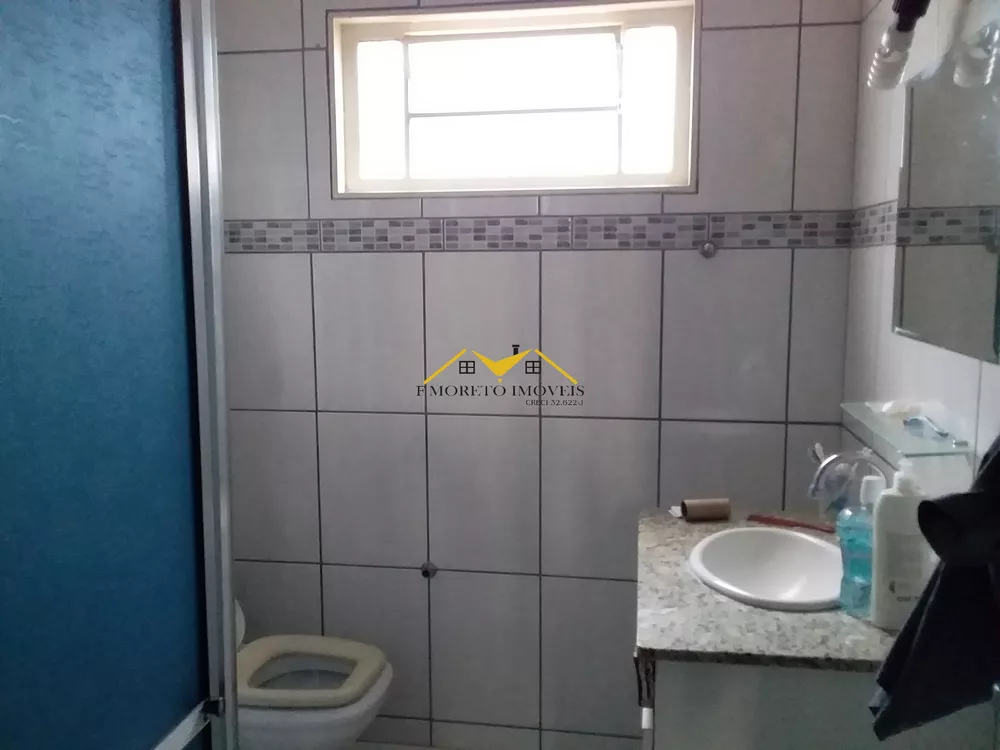 Casa à venda com 2 quartos, 200m² - Foto 4